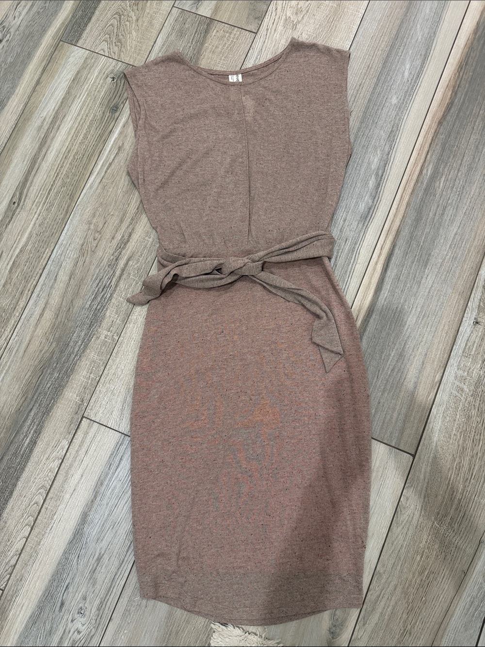 NWT Eve Gravel Sleeveless Tie-Waist Midi Dress in Mauve